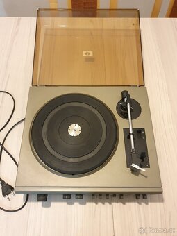 Gramofon Tesla NZC 300 - 2