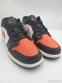 Jordan 1 Low shattered backboard - 2