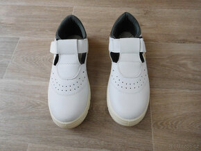 Pracovní obuv bezpečnostní - NOVÁ - 2