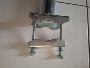 Držák na satelitní parabolu - 2