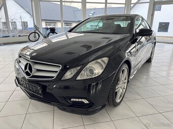 Mercedes-Benz E250CDi // MANUÁL - 2