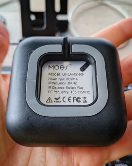 Tuya Moes WiFi RF+IR Universal Remote Controller - 2