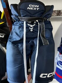 Hokejové kalhoty ccm  vel. Jr S - 2