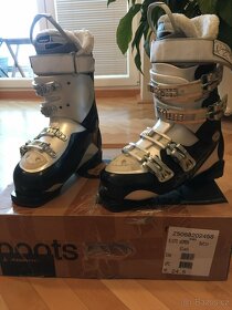 lyžařské boty Atomic 245 mm - 2