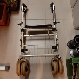Chodítko prodám... - 2