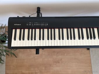 Roland FP-30 - 2
