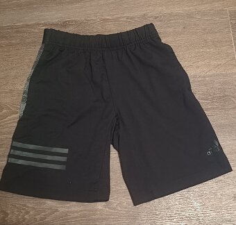 Dětské kraťasy Adidas climalite a tílko Nike vel. 140/146 - 2