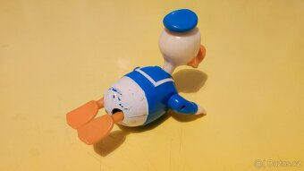 plavající kačer Donald 1976 Disney - 2