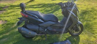 Yamaha x-max 400 momo-design - 2