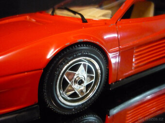 Ferrari Testarossa 1984 Bburago 1/18 - 2