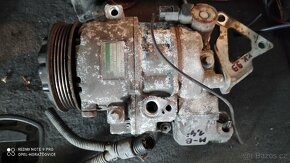 Pár dílů na Mercedes Benz A 1.4i - 2