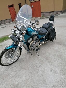 SUZUKI VS 800 INTRUDER - 2