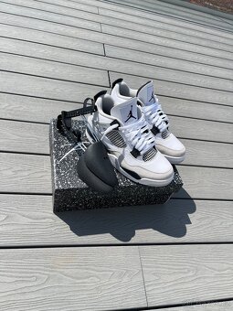 Jordan 4 Military Black - 2