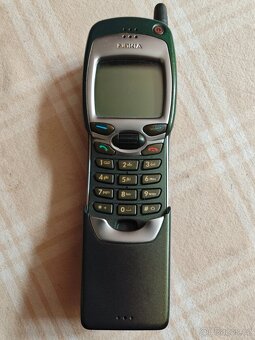 Mobilní telefon Nokia 7110 - 2