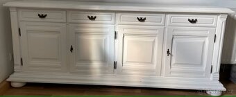 Komoda dřevěná bílá - masivní, délka 212 cm - 2