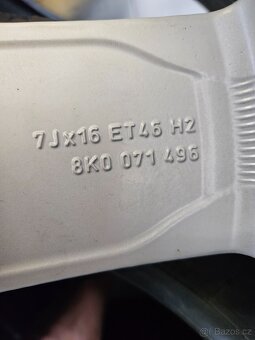 Prodám nové ORIGINÁLNÍ 16" alu disky na Audi A4 - 2