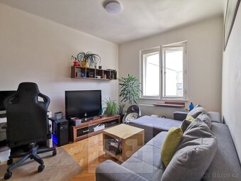 Světlý, prostorný byt 2+kk pár kroků od Letné a Stromovky - 2