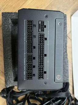 ASUS TUF GAMING 1000W GOLD - 2