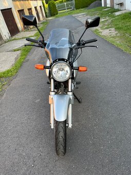 Honda 250 CBF - 2
