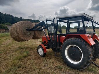 Traktor 5511 s čelním nakládačem - 2