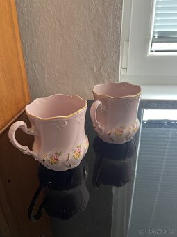 Hrnečky z růžového porcelánu - 2