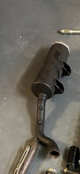 nový výfuk na čtyřkolku Yamaha YFZ 450 - 2