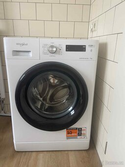 Pračka WHIRLPOOL FFS 7259 B EE Freshcare+ - 2
