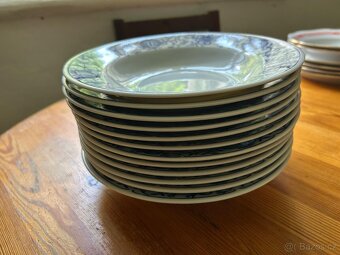 Retro porcelán MZ Czechoslovakia – sada 12 hlubokých talířů - 2
