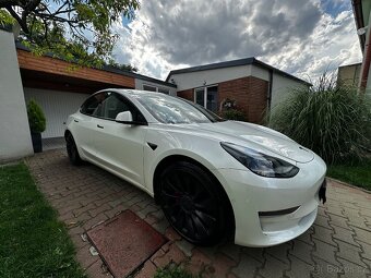 Tesla model 3 Performance Refresh model - 2