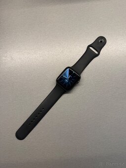 Apple Watch 5 44mm - 2