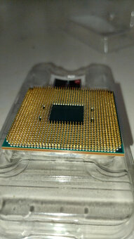 AMD Ryzen 5 1600 + původní chladič - 2