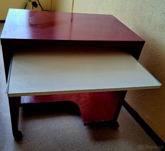 Psací stůl IKEA Malm - 2