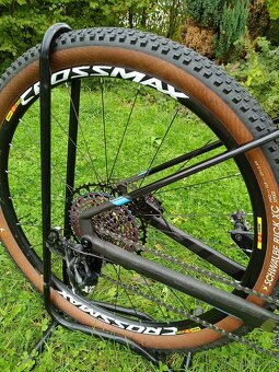 MONDRAKER Podium Carbon 29" black phantom/light blue - 2