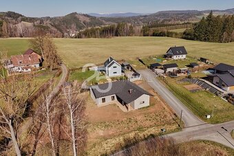 Prodej novostavby RD o dispozici 5+kk s garáží a se zahradou - 2