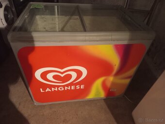 Prosklený pultový Mrazák - 2