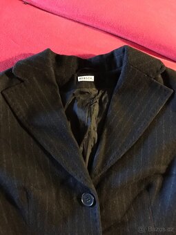 Prodám kostým - sako, sukně, kalhoty - 2