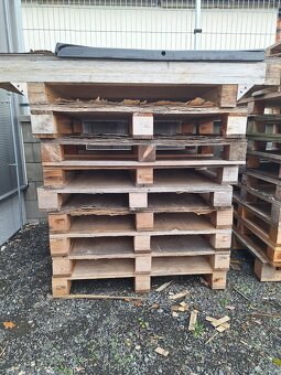 Palety 105x105cm s překližkou - 2