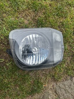 Přední světla Suzuki Jimny - 2