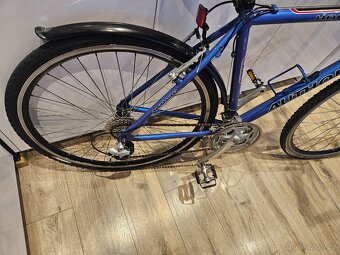 Horské kolo Author - 2