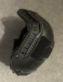 Airsoft helma - 2