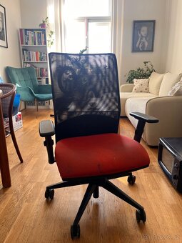 Kancelářská židle – červená/černá - 2