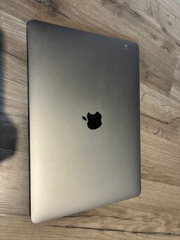 Macbook Pro 2022 M2 - 2