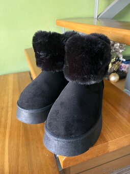 Nové dámské sněhule UGG - 2