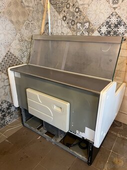 Chladící vitrína - 2