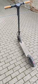 Elektrická koloběžka Cory Plus SA B, 350W, 45km dojezd - 2