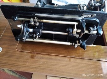 Šicí stroj Bobbin - 2