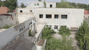 Prodej stavebního pozemku 1328 m2 - 2