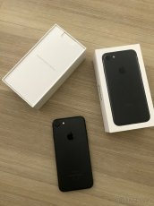 Apple iPhone 7 - 2