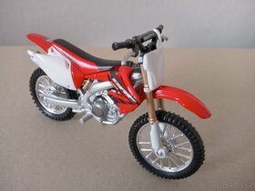 Modely Motorek - 2