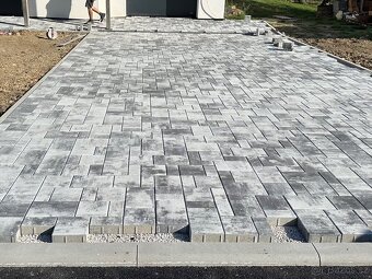 Realizace zámkové dlažby - rychle, kvalitně, spolehlivě - 2